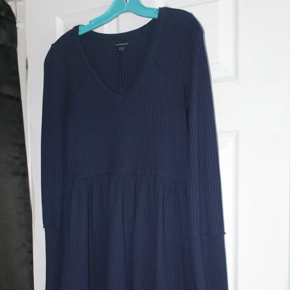 American Eagle Navy Blue Knit Long Sleeved Dress Size Medium